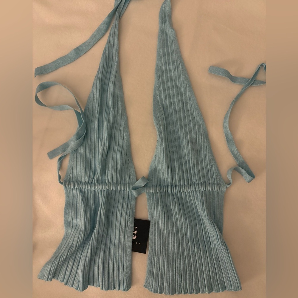 2/10 ✨Aqua Apron Back Halter